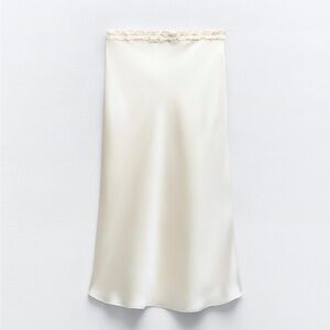 ZARA RUFFLED SATIN EFFECT SKIRT